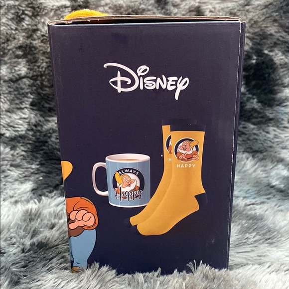 Disney Happy Mug & Socks Set - Picture 6 of 15